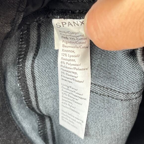 Spanx Skinny Jeans Women's S Black Distressed Jeggings Raw Hem Casual Capsule - Picture 8 of 10